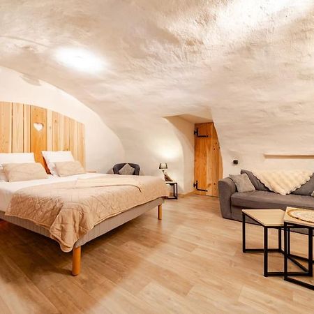 Nuit Romantique Avec Spa Privatif Meilhaud Luaran gambar